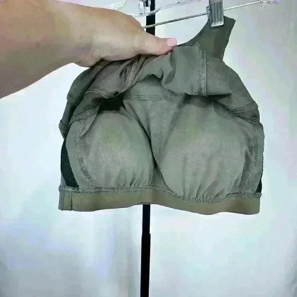 Lululemon Women's Mesh Paneled Training Shelf Tank Top Size 4 Army Green - Picture 4 of 5